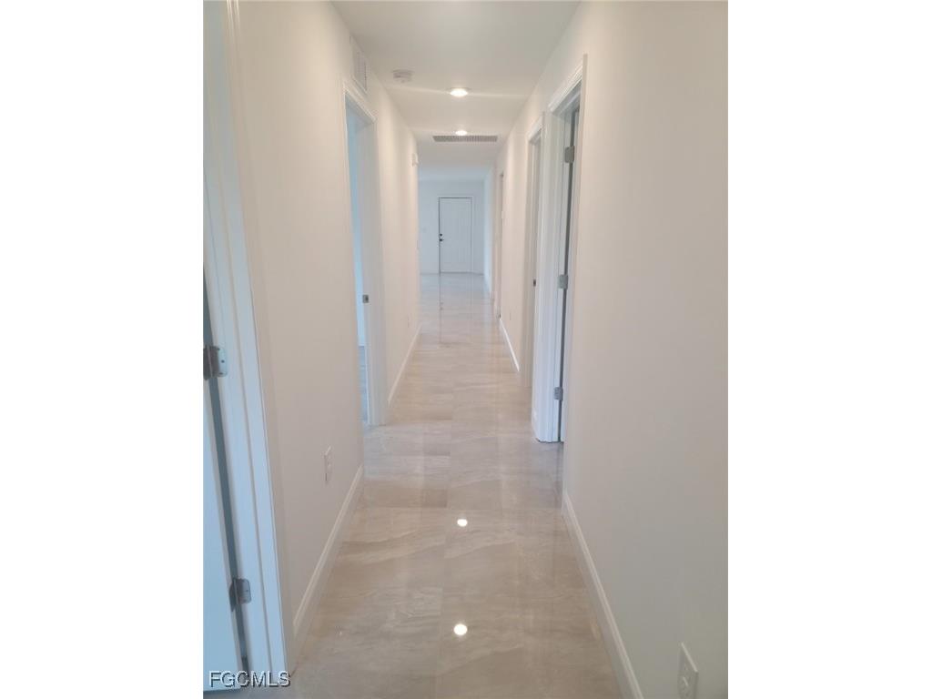 2623 Lafayette Street Fort Myers FL 33916 2025008032 image5