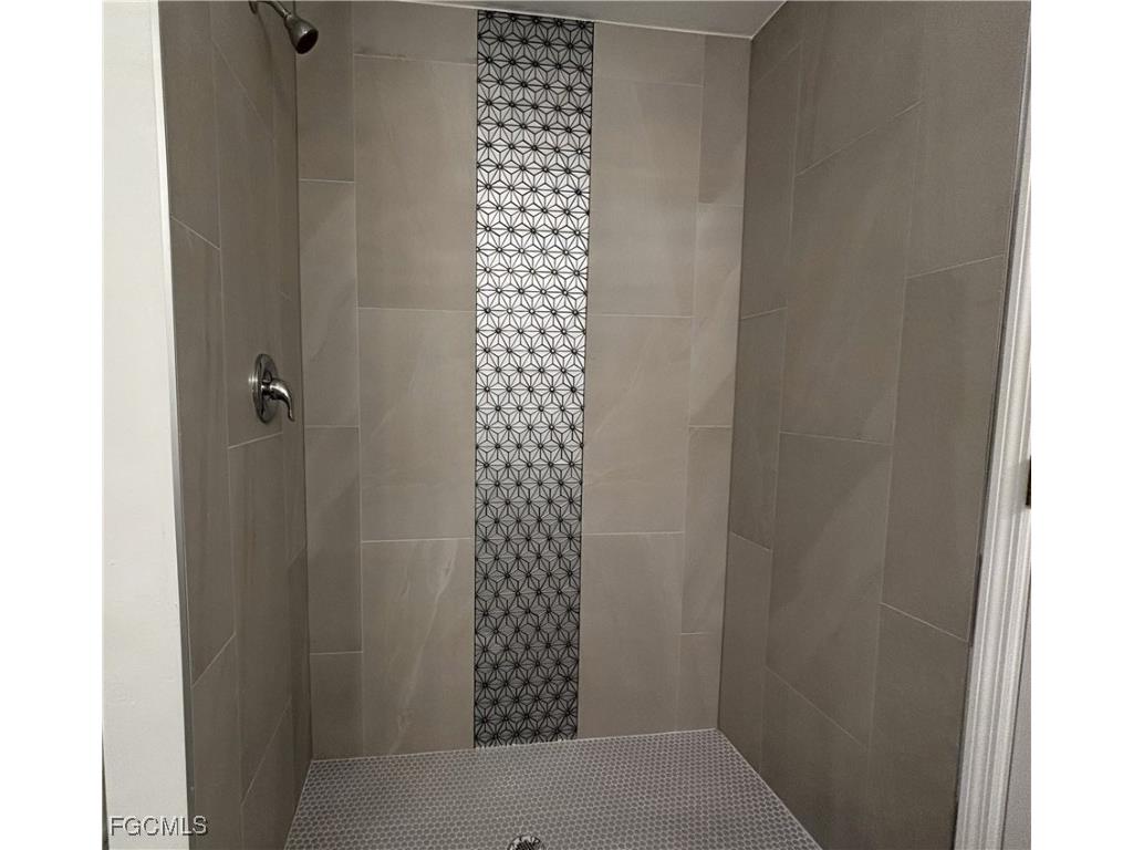 2623 Lafayette Street Fort Myers FL 33916 2025008032 image8