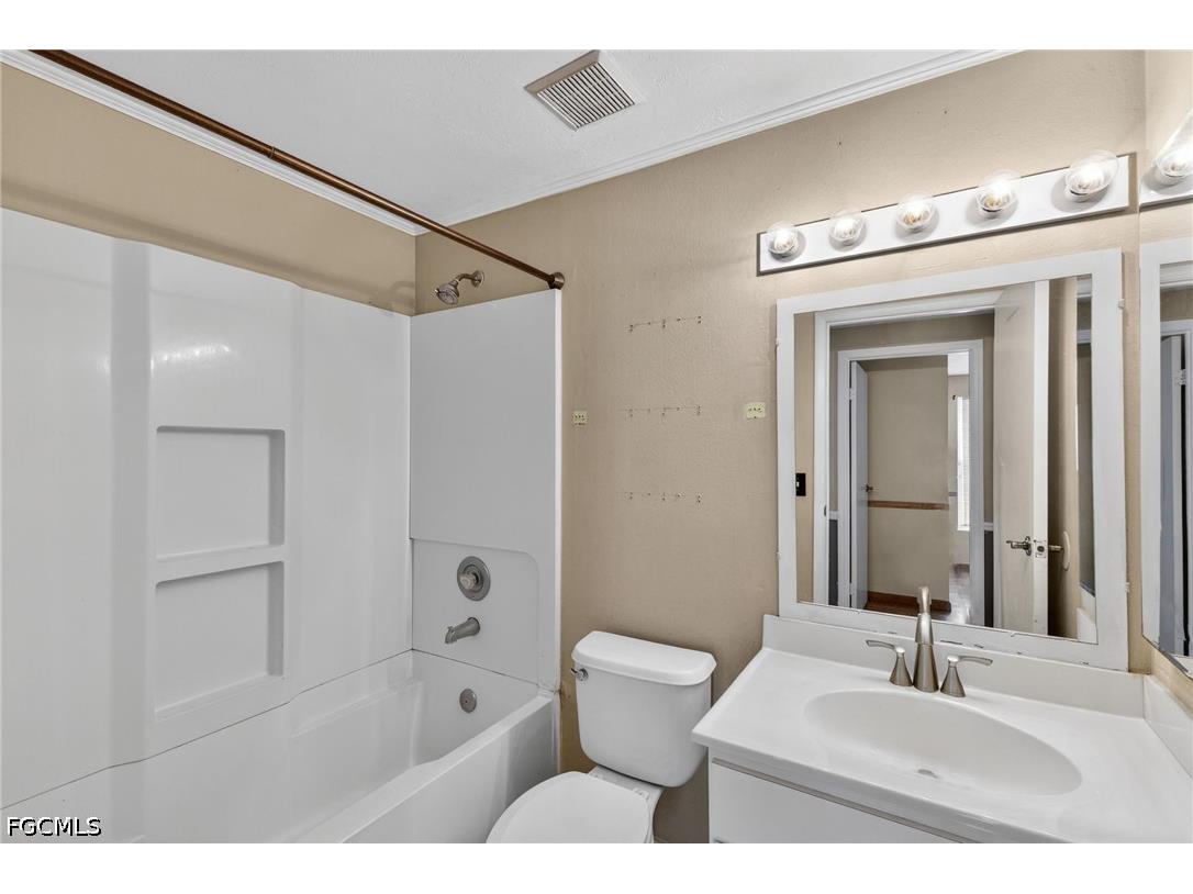 2623 NE 22nd Avenue Cape Coral FL 33909 2026020202 image21