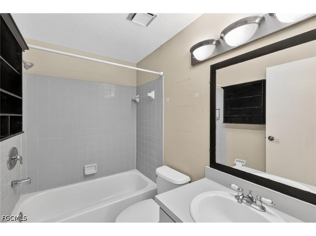 2623 NE 22nd Avenue Cape Coral FL 33909 2026020202 image28