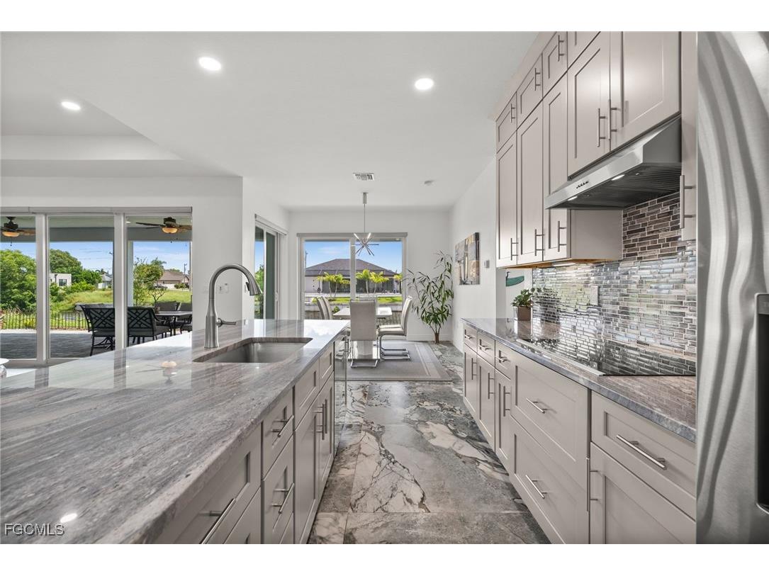 2623 SW 21st Avenue Cape Coral FL 33914 2025001136 image10