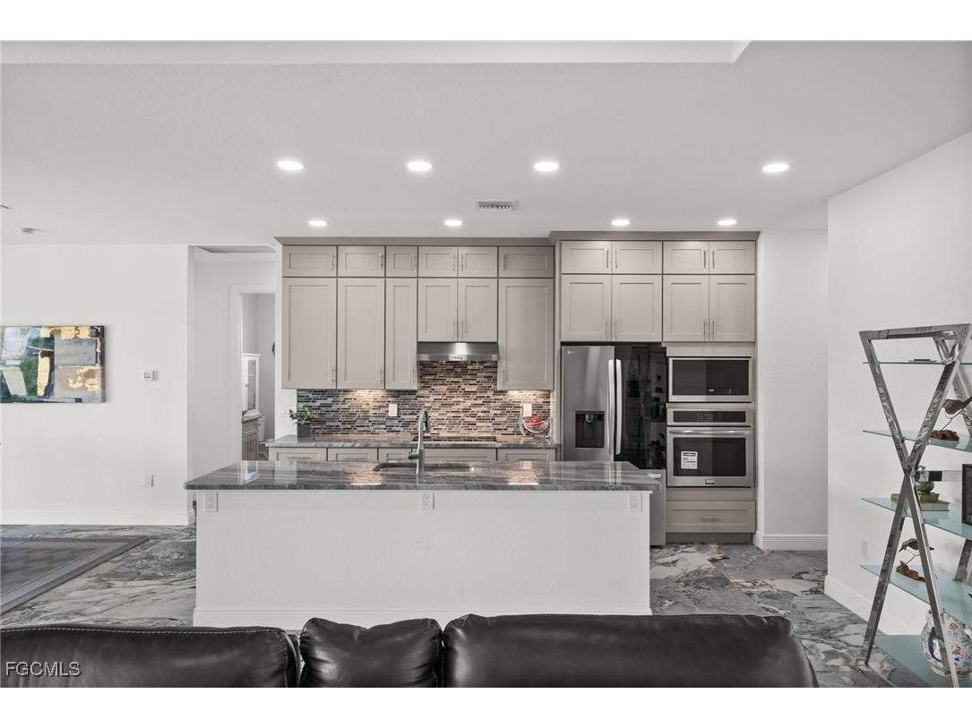 2623 SW 21st Avenue Cape Coral FL 33914 2025001136 image13