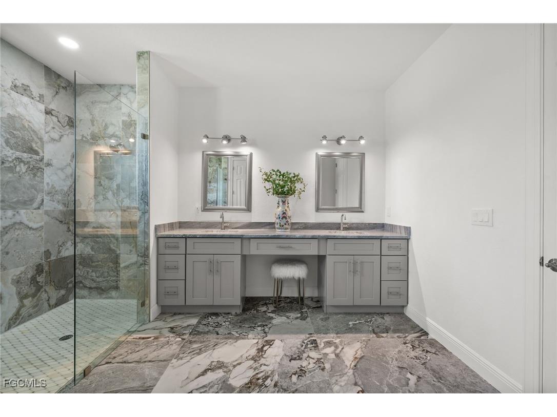 2623 SW 21st Avenue Cape Coral FL 33914 2025001136 image23