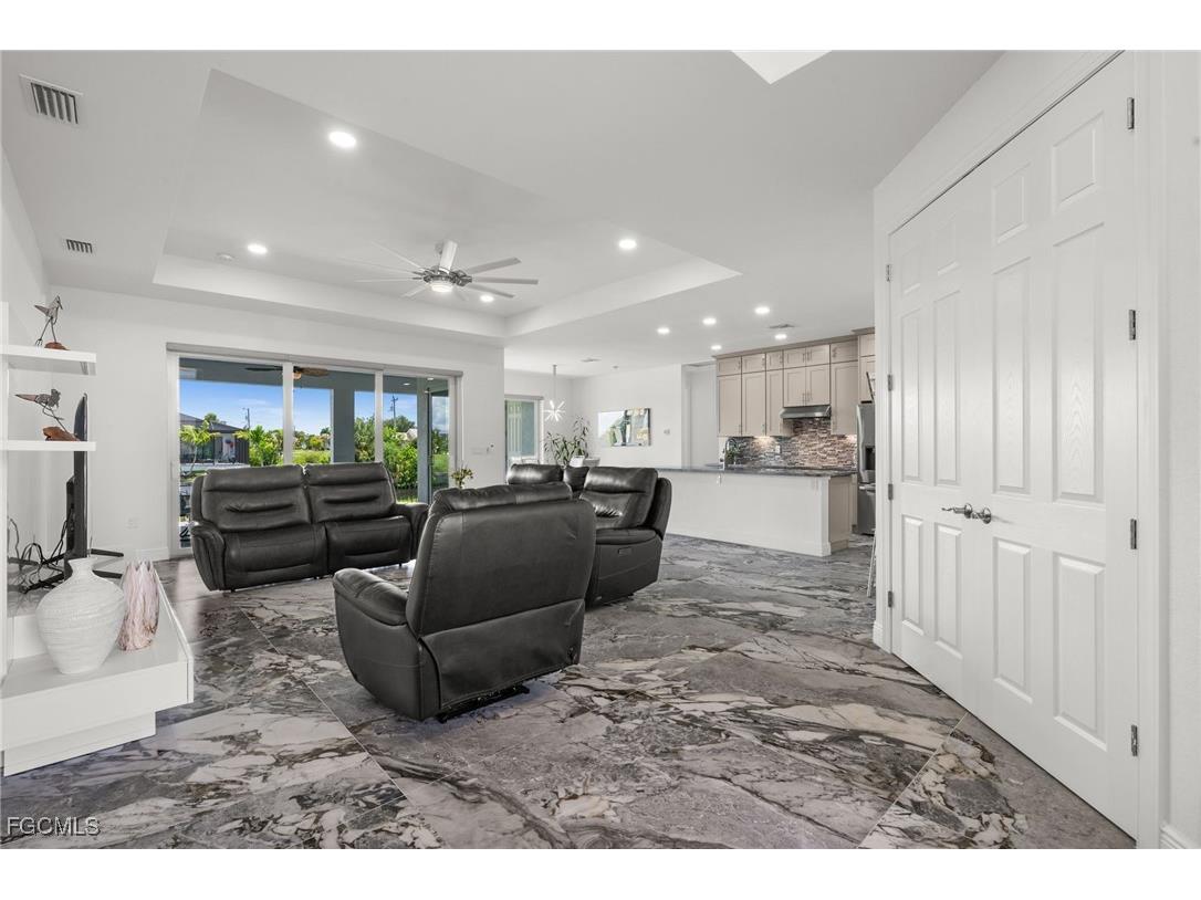 2623 SW 21st Avenue Cape Coral FL 33914 2025001136 image6