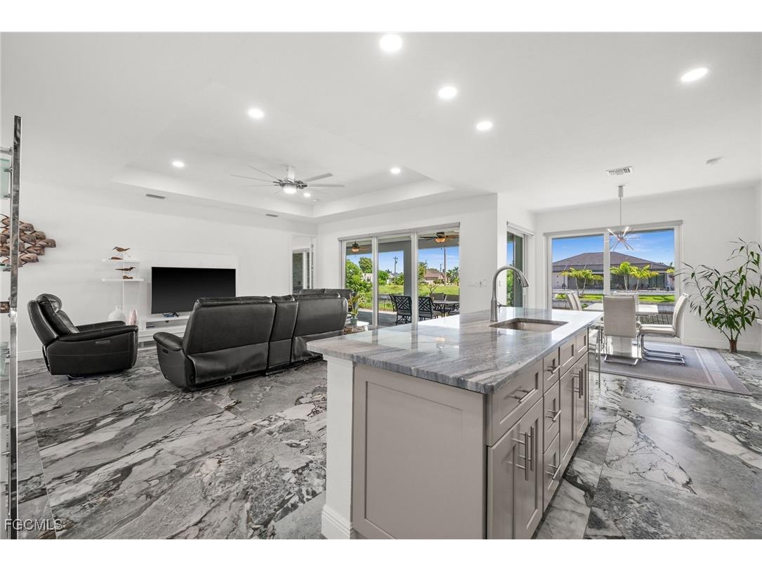 2623 SW 21st Avenue Cape Coral FL 33914 2025001136 image9