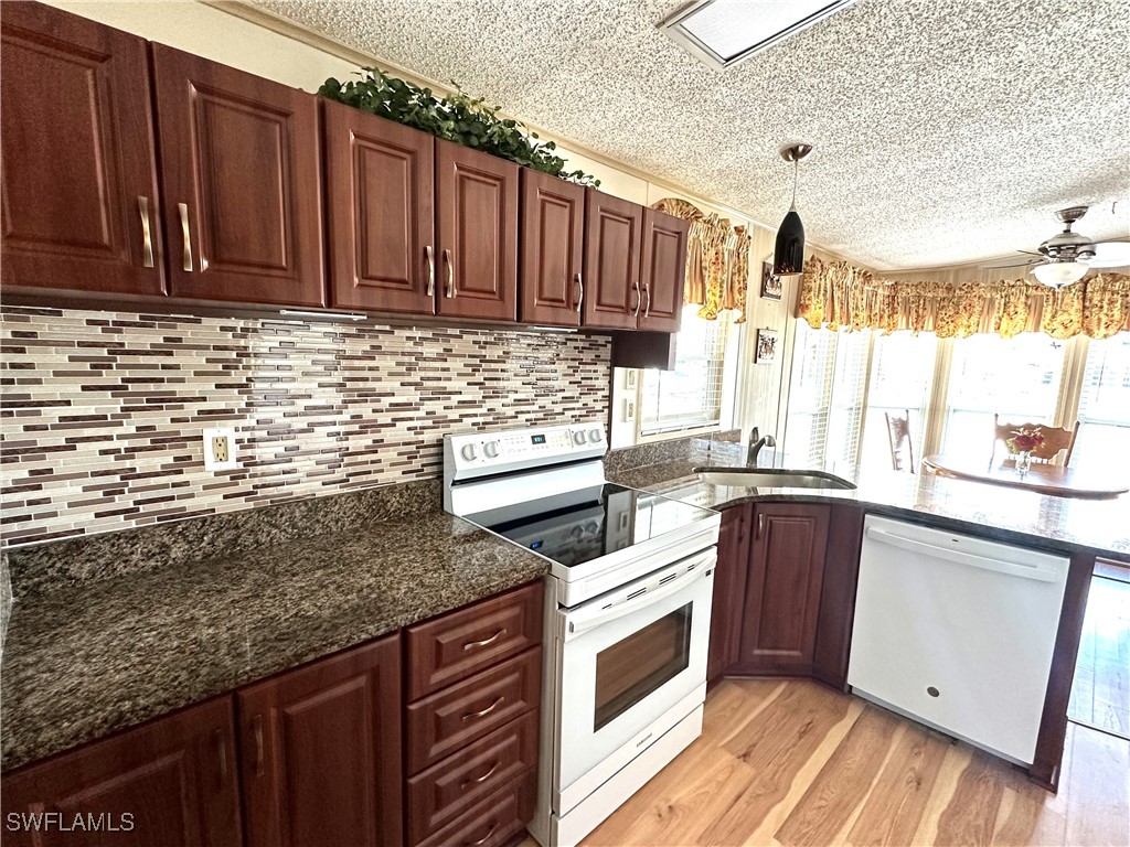 26249 Squire Lane Bonita Springs FL 34135 225043908 image6