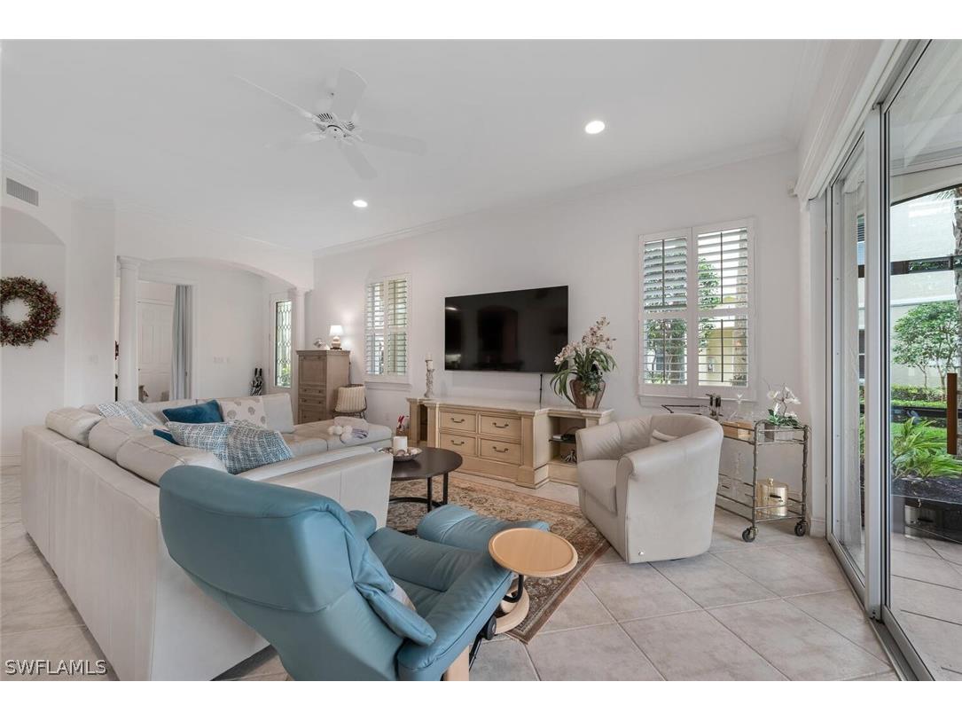 2625 Estrella Court #15-1 Naples FL 34109 226009927 image3