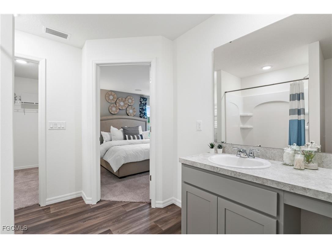 2625 NE 7th Place Cape Coral FL 33909 2025002978 image17