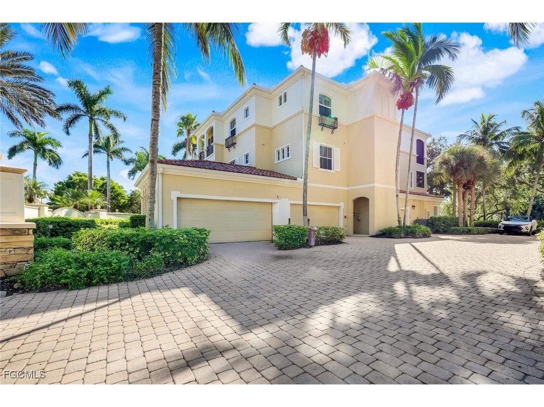 2626 Bolero Drive #102 Naples FL 34109 2025011926 image6