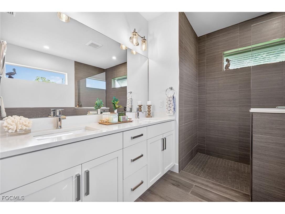 2626 SW 4th Place Cape Coral FL 33914 2026003572 image28