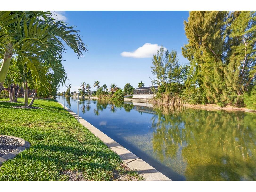 2626 SW 4th Place Cape Coral FL 33914 2026003572 image44