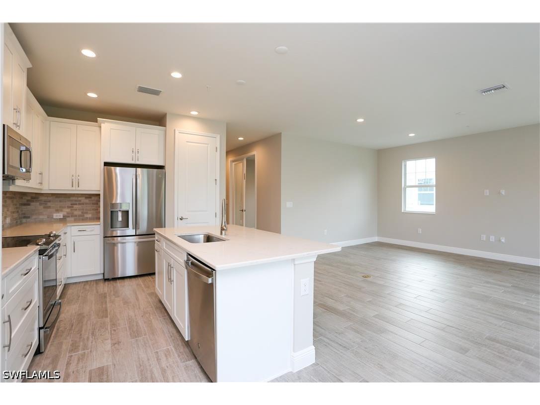2626 Seychelles Circle #1405 Naples FL 34112 226017703 image12