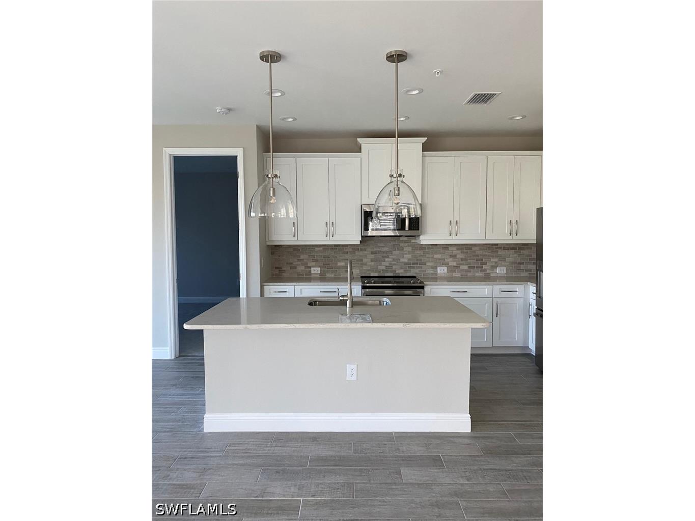 2626 Seychelles Circle #1405 Naples FL 34112 226017703 image17