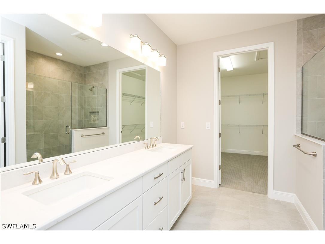 2626 Seychelles Circle #1405 Naples FL 34112 226017703 image24