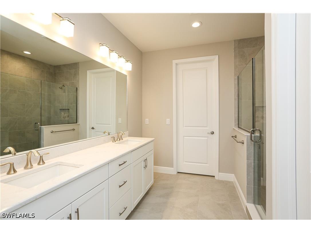 2626 Seychelles Circle #1405 Naples FL 34112 226017703 image29