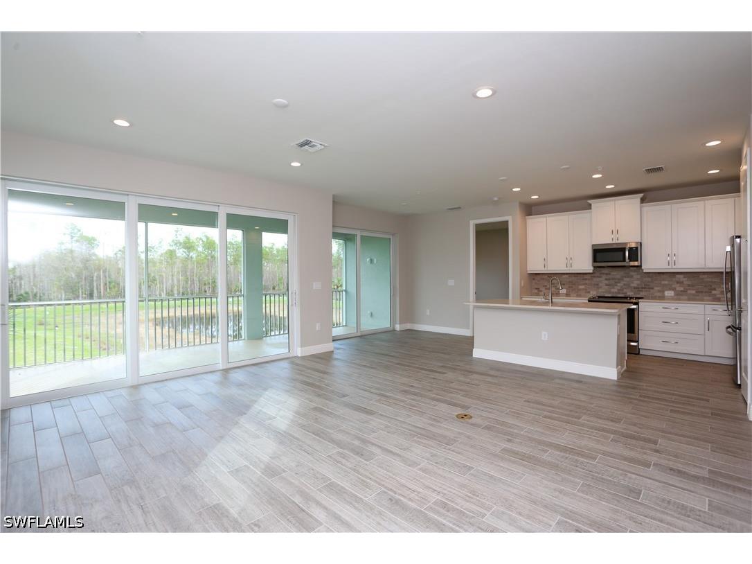 2626 Seychelles Circle #1405 Naples FL 34112 226017703 image8