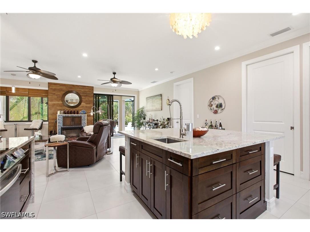 2627 6th Avenue NE Naples FL 34120 226023097 image11