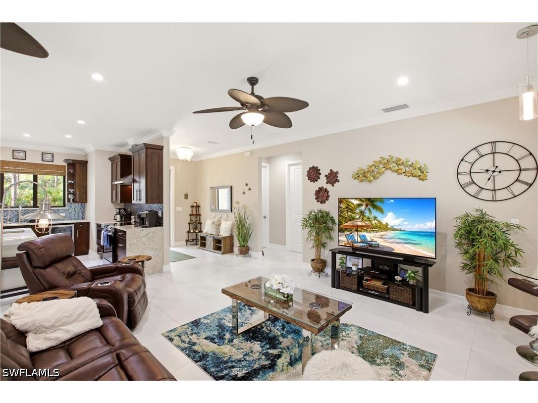 2627 6th Avenue NE Naples FL 34120 226023097 image6