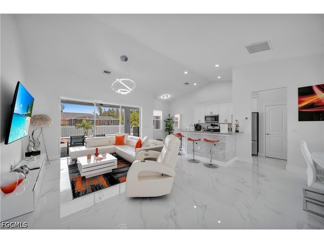 2627 NW 11th Street Cape Coral FL 33993 2026021216 image1