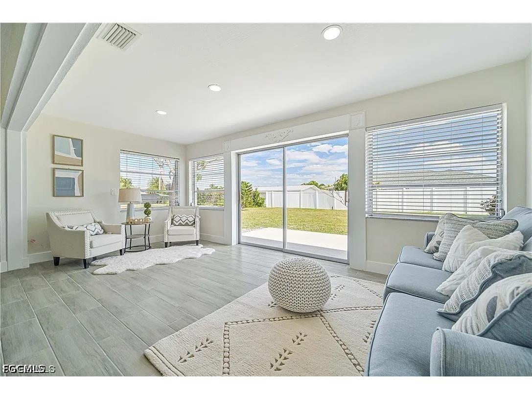 2627 SE 18th Place Cape Coral FL 33904 2026017793 image14