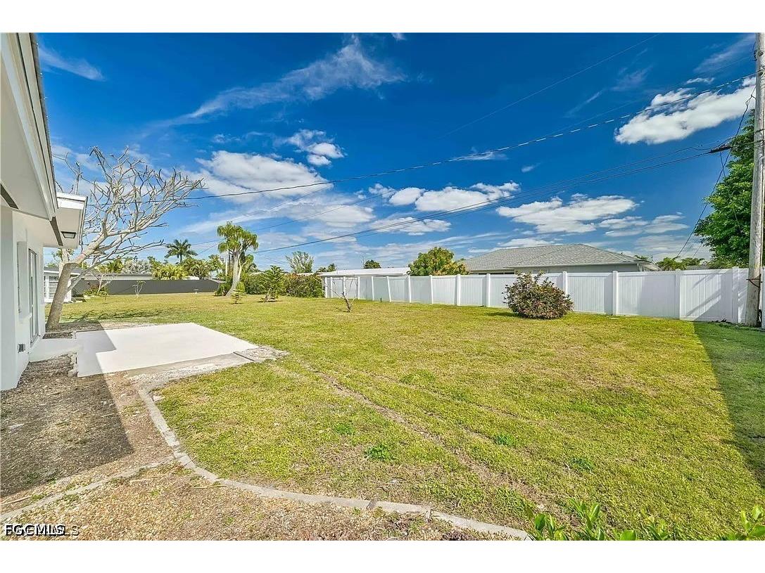 2627 SE 18th Place Cape Coral FL 33904 2026017793 image32