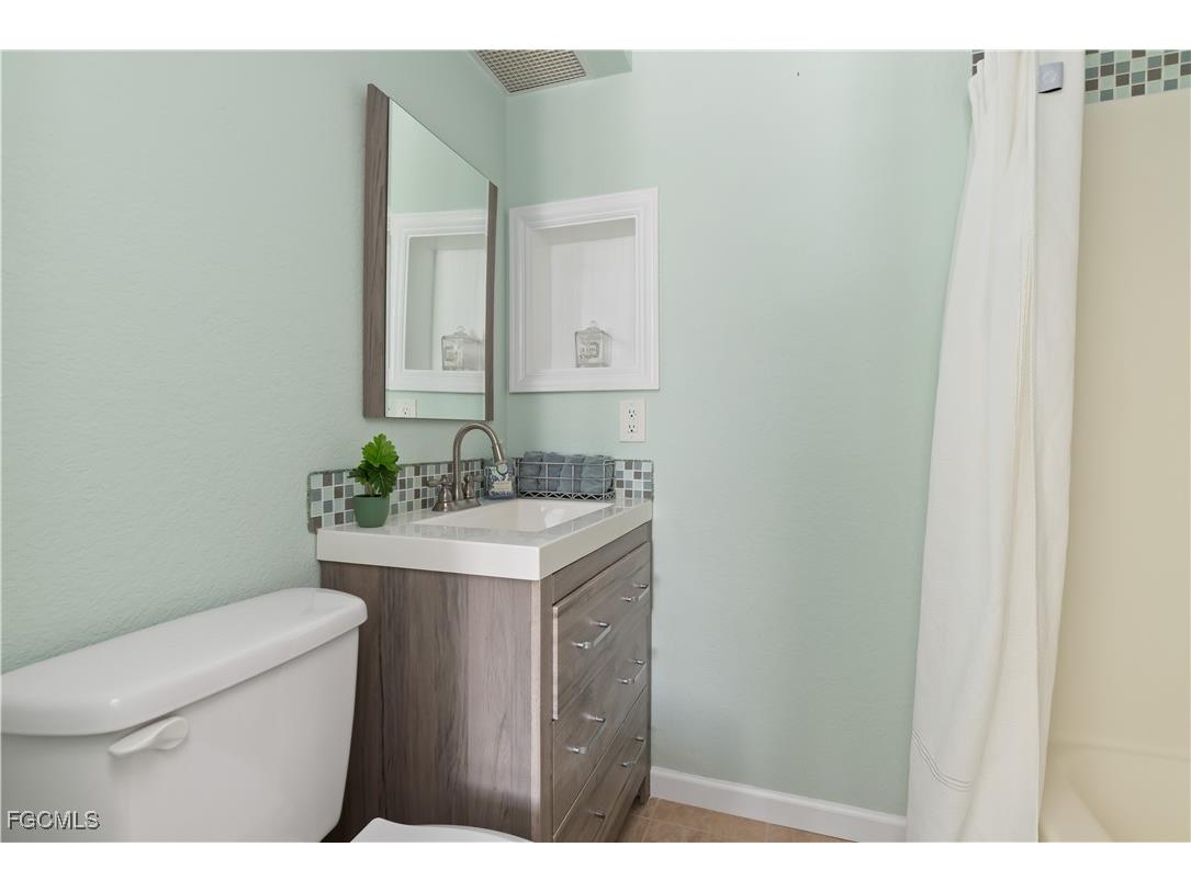 26272 Rampart Boulevard #102 Punta Gorda FL 33983 2026005702 image31