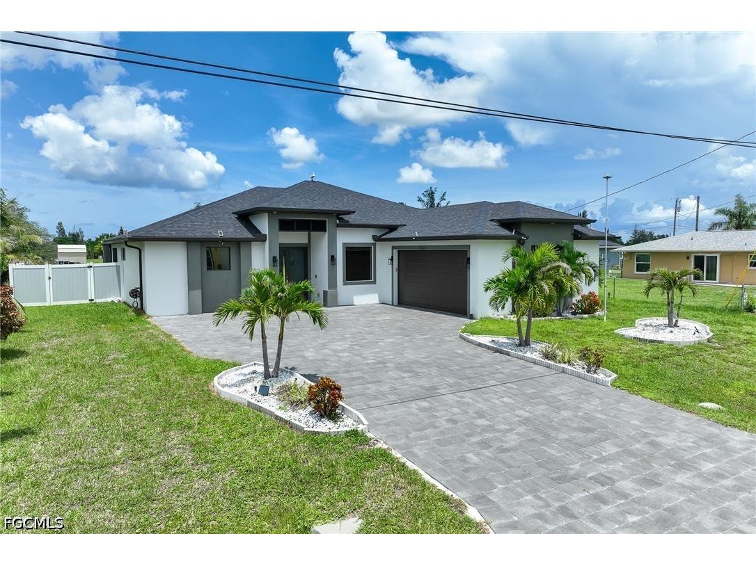 2628 SW 2nd Place Cape Coral FL 33914 2026027087 image1