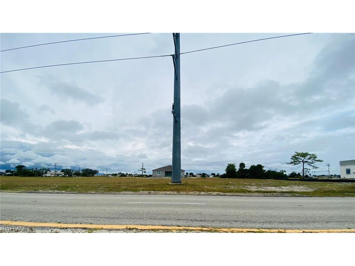 2628 Santa Barbara Boulevard N Cape Coral FL 33993 223084146 image1