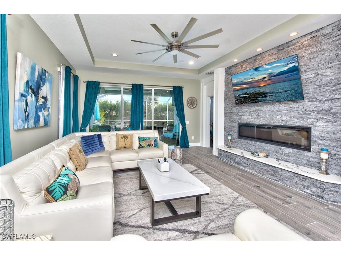 2629 Vareo Court Cape Coral FL 33991 223063392 image1