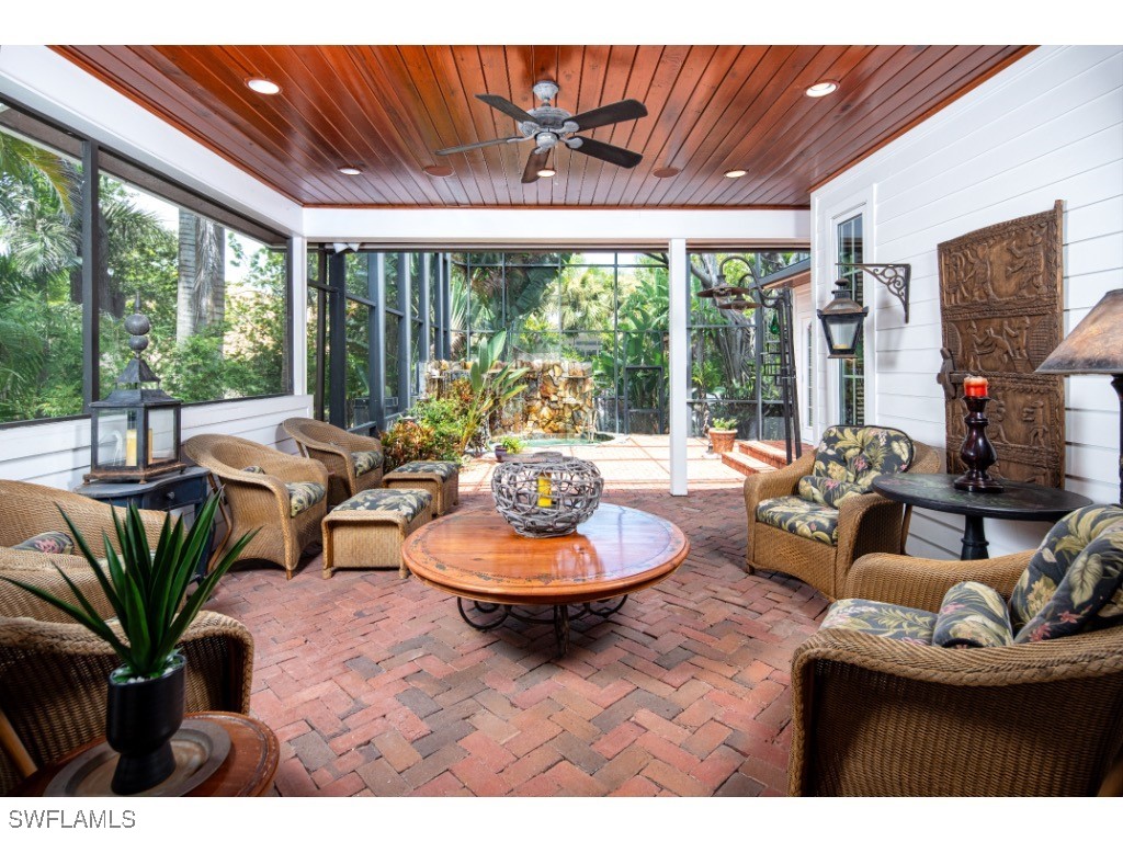 263 10th Avenue S Naples FL 34102 225070282 image11