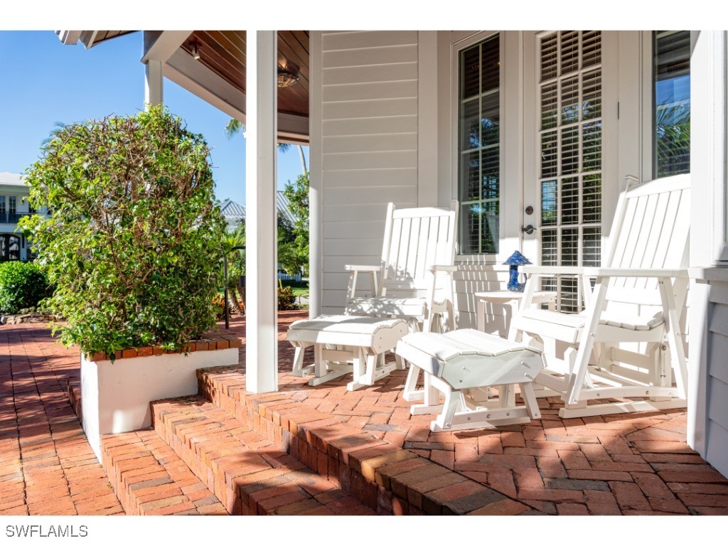 263 10th Avenue S Naples FL 34102 225070282 image14