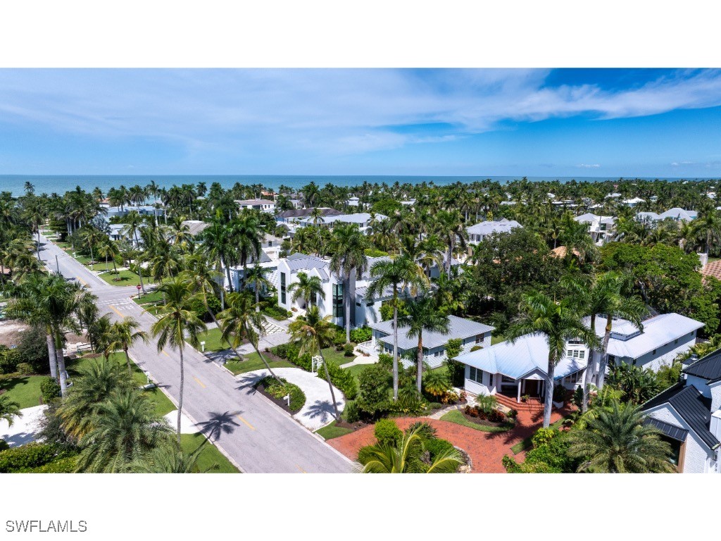 263 10th Avenue S Naples FL 34102 225070282 image18