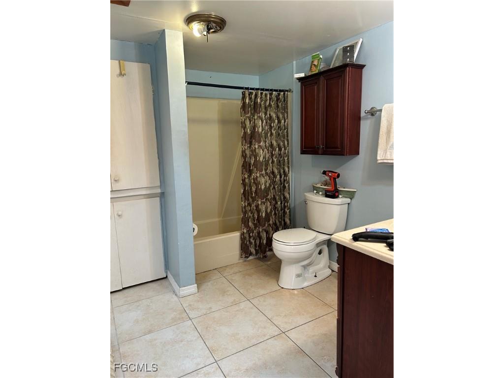 263 Kingston Drive Fort Myers FL 33905 2025010679 image12