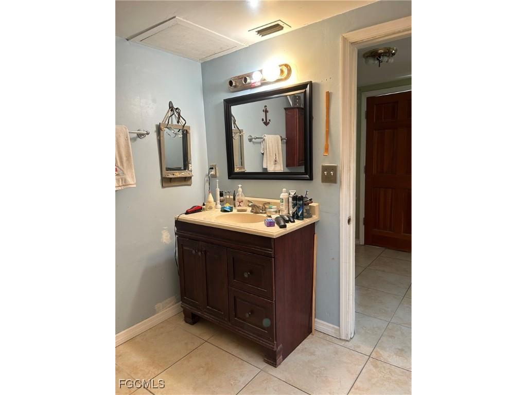 263 Kingston Drive Fort Myers FL 33905 2025010679 image13