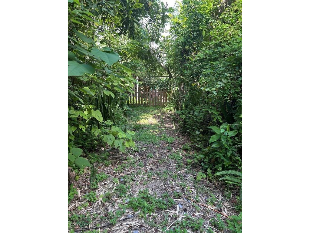 263 Kingston Drive Fort Myers FL 33905 2025010679 image25