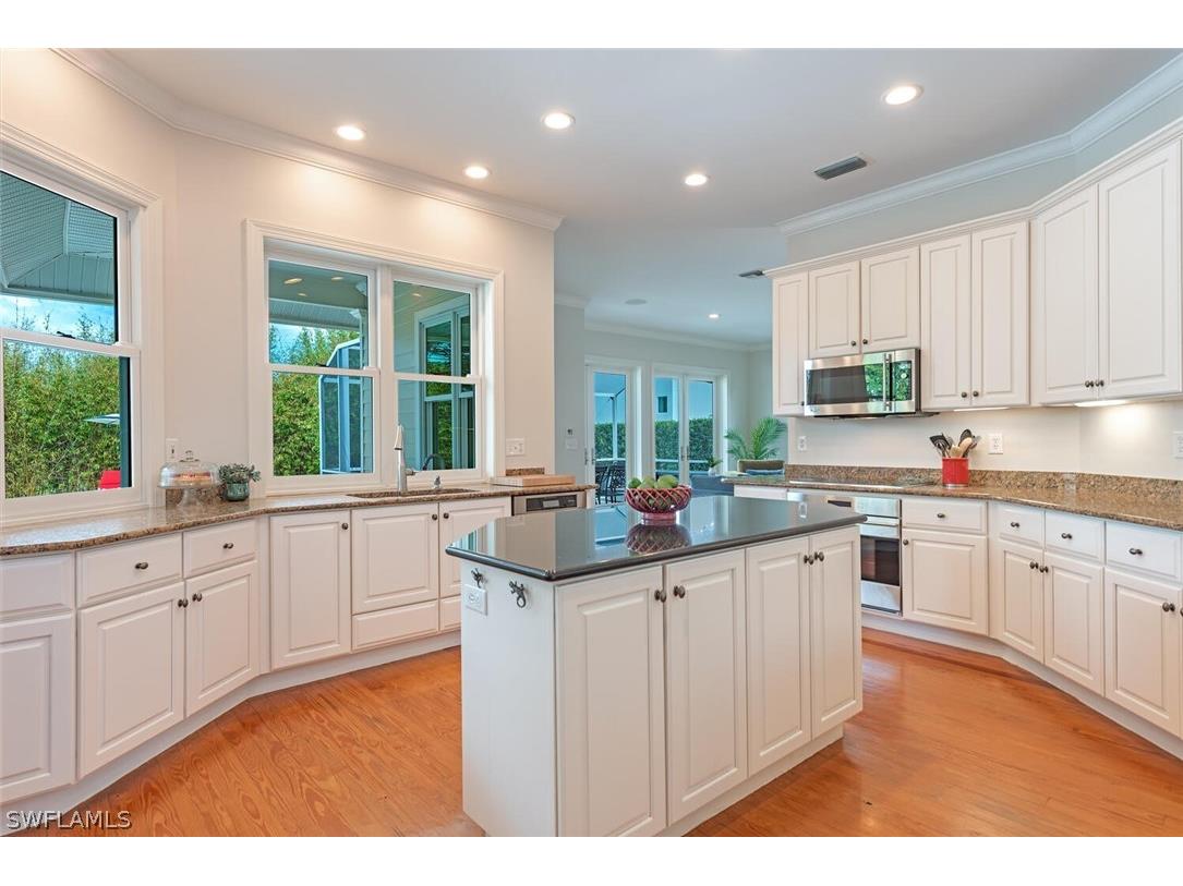263 N Lake Drive Naples FL 34102 226010433 image17