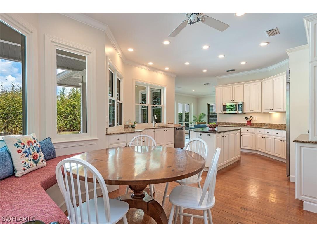 263 N Lake Drive Naples FL 34102 226010433 image18