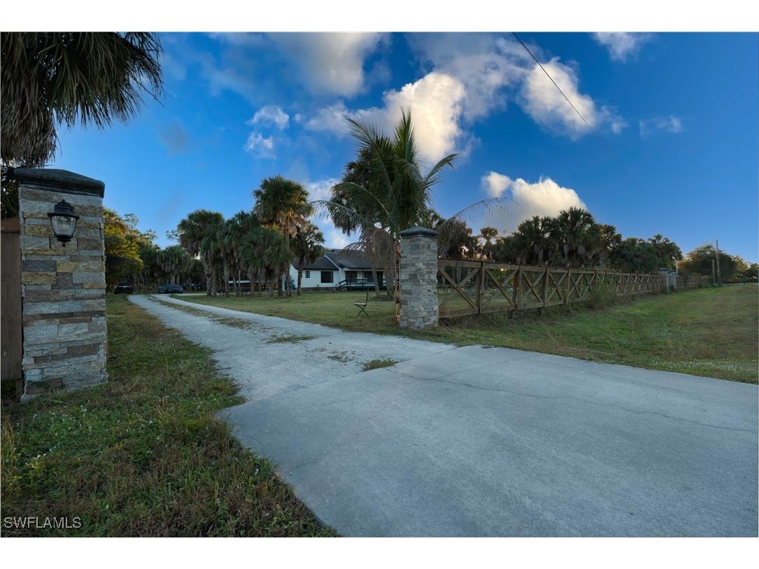 2630 18th Avenue SE Naples FL 34117 226001888 image2