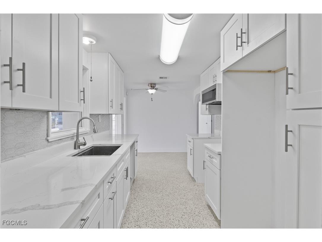 2631 Bayshore Drive Matlacha FL 33993 2025020753 image10