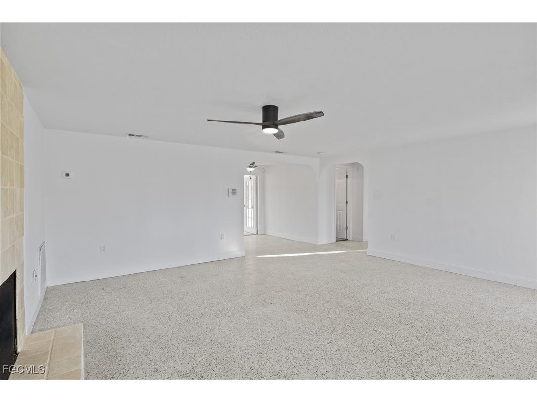 2631 Bayshore Drive Matlacha FL 33993 2025020753 image6