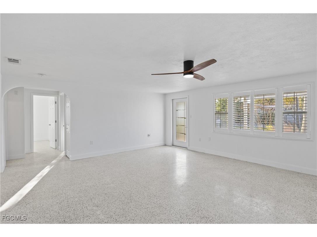 2631 Bayshore Drive Matlacha FL 33993 2025020753 image7