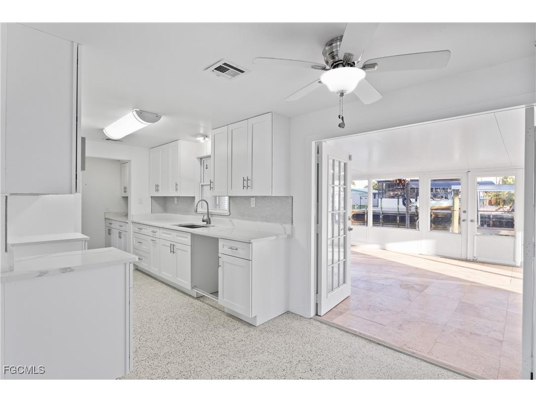 2631 Bayshore Drive Matlacha FL 33993 2025020753 image8