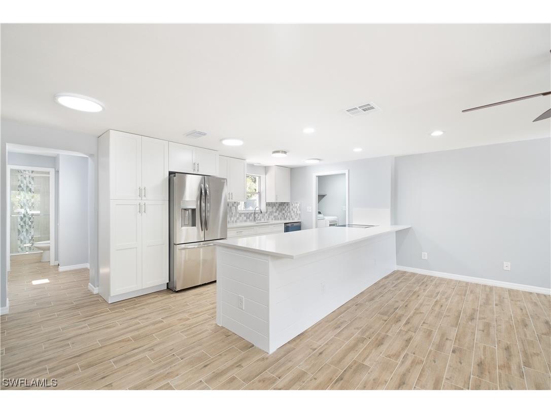 2631 Linwood Avenue Naples FL 34112 223056969 image1