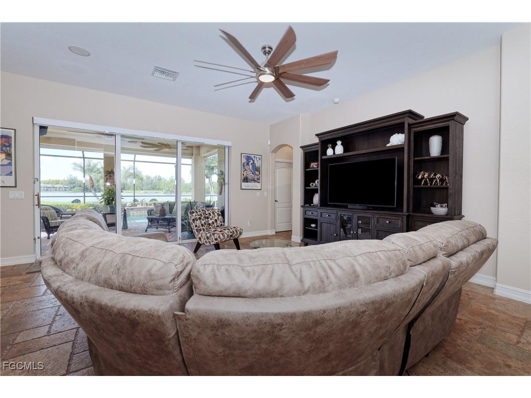 2632 Fairmont Cove Court Cape Coral FL 33991 2025012924 image18