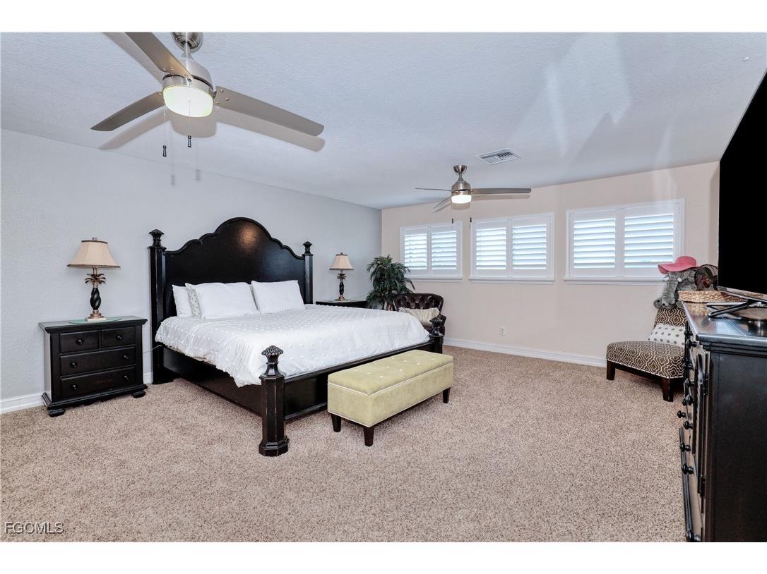 2632 Fairmont Cove Court Cape Coral FL 33991 2025012924 image34