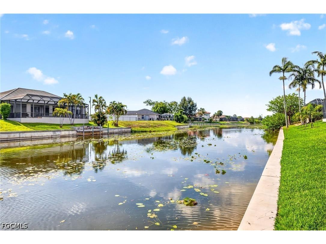 2632 SW 10th Avenue Cape Coral FL 33914 2026023190 image1