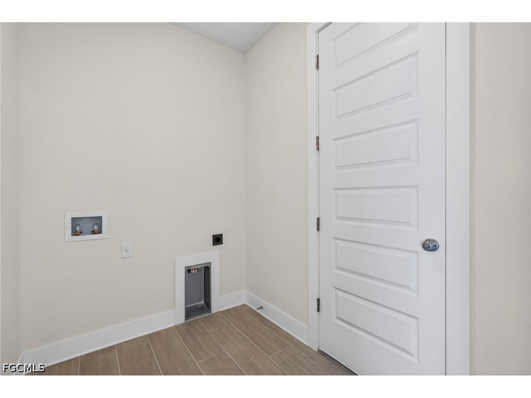 2632 SW 10th Avenue Cape Coral FL 33914 2026023190 image16