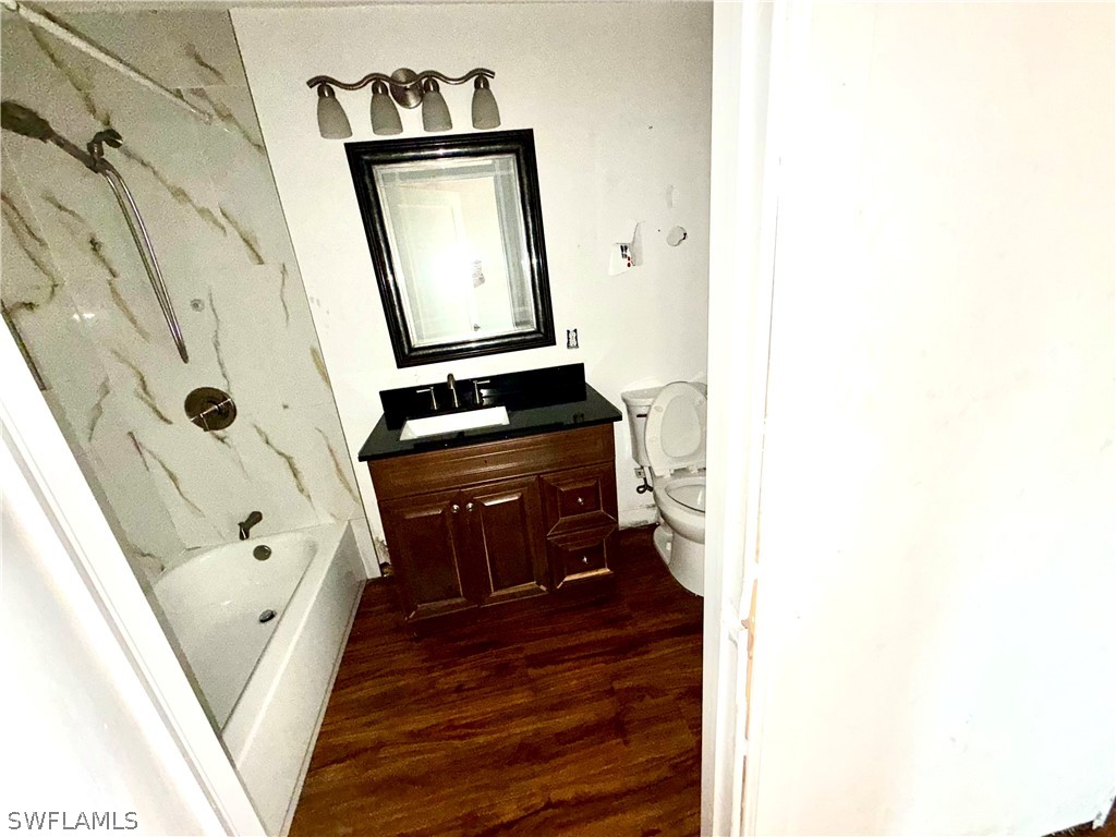 2632 Weeks Avenue Naples FL 34112 226007255 image19