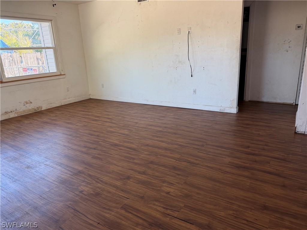 2632 Weeks Avenue Naples FL 34112 226007255 image25