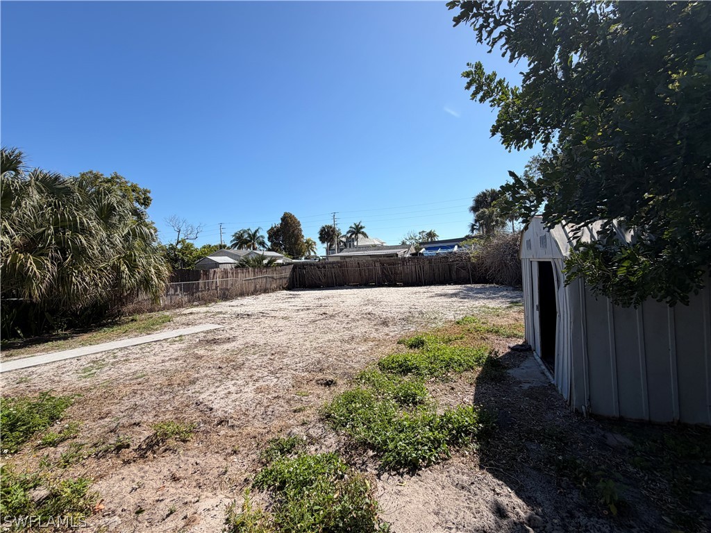 2632 Weeks Avenue Naples FL 34112 226007255 image8